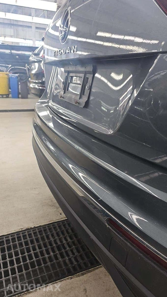 2017 Mercedes-Benz E 300 Sport 4MATIC Sedan – miniatura 50