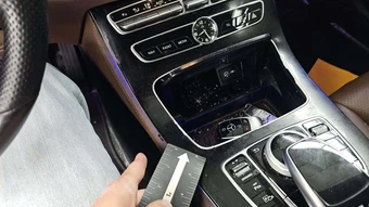 2017 Mercedes-Benz E 300 Sport 4MATIC Sedan – miniatura 59