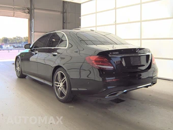 2017 Mercedes-Benz E 300 Sport 4MATIC Sedan – miniatura 6
