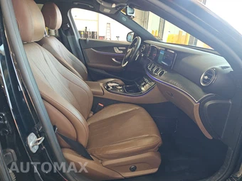 2017 Mercedes-Benz E 300 Sport 4MATIC Sedan – miniatura 8