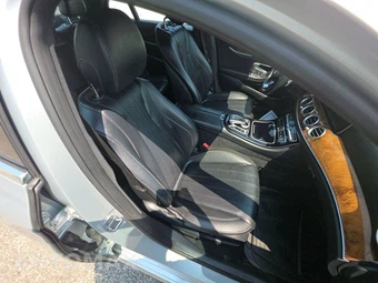 2017 Mercedes-Benz E 300 Sport 4MATIC Sedan - miniatura 8