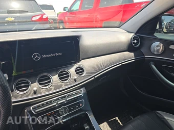 2017 Mercedes-Benz E 300 Sport 4MATIC Sedan – miniatura 11