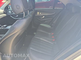 2017 Mercedes-Benz E 300 Sport 4MATIC Sedan – miniatura 13