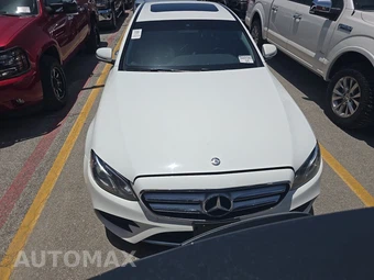 2017 Mercedes-Benz E 300 Sport 4MATIC Sedan – miniatura 2