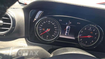 2017 Mercedes-Benz E 300 Sport 4MATIC Sedan – miniatura 30