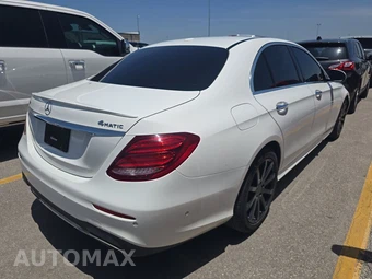 2017 Mercedes-Benz E 300 Sport 4MATIC Sedan – miniatura 4