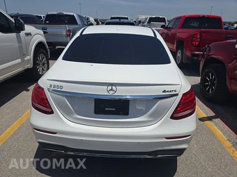 2017 Mercedes-Benz E 300 Sport 4MATIC Sedan – miniatura 5