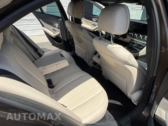 2017 Mercedes-Benz E 300 Sport 4MATIC Sedan - miniatura 17