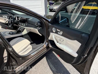 2017 Mercedes-Benz E 300 Sport 4MATIC Sedan - miniatura 18