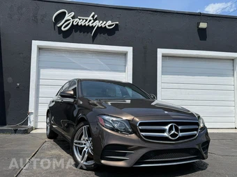 2017 Mercedes-Benz E 300 Sport 4MATIC Sedan - miniatura 39