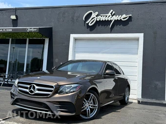 2017 Mercedes-Benz E 300 Sport 4MATIC Sedan - miniatura 5