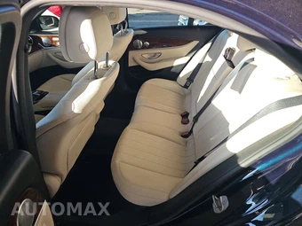 2017 Mercedes-Benz E 300 Sport 4MATIC Sedan – miniatura 13