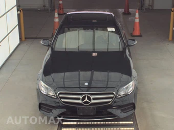 2017 Mercedes-Benz E 300 Sport 4MATIC Sedan – miniatura 2