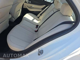 2017 Mercedes-Benz E 300 Sport 4MATIC Sedan - miniatura 13