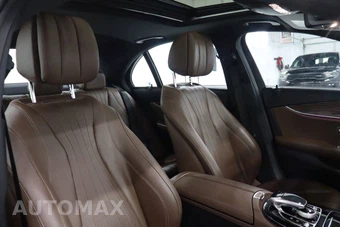 2017 Mercedes-Benz E 300 Sport 4MATIC Sedan - miniatura 20