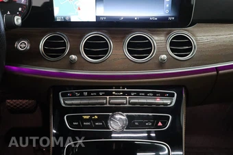 2017 Mercedes-Benz E 300 Sport 4MATIC Sedan - miniatura 24
