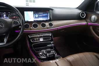 2017 Mercedes-Benz E 300 Sport 4MATIC Sedan - miniatura 30