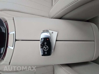 2017 Mercedes-Benz E 300 Sport 4MATIC Sedan – miniatura 8