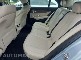 2017 Mercedes-Benz E 300 Sport 4MATIC Sedan – miniatura 16