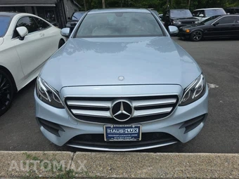 2017 Mercedes-Benz E 300 Sport 4MATIC Sedan – miniatura 2