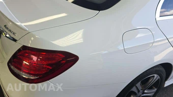 2017 Mercedes-Benz E 300 Sport 4MATIC Sedan – miniatura 25