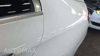 2017 Mercedes-Benz E 300 Sport 4MATIC Sedan – miniatura 30