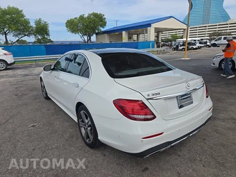 2017 Mercedes-Benz E 300 Sport 4MATIC Sedan – miniatura 6