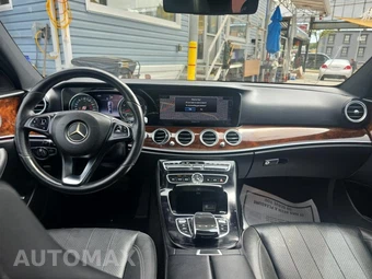 2017 Mercedes-Benz E 300 Sport 4MATIC Sedan – miniatura 14