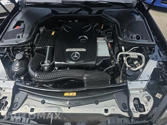 2017 Mercedes-Benz E 300 Sport 4MATIC Sedan – miniatura 19