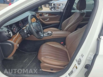 2017 Mercedes-Benz E 300 Sport 4MATIC Sedan - miniatura 6