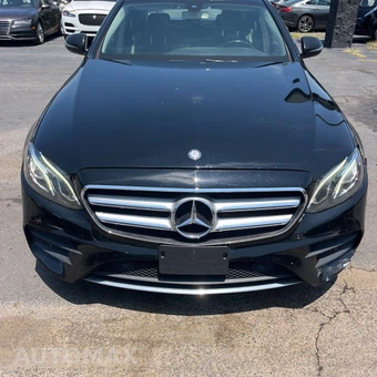2017 Mercedes-Benz E 300 Sport 4MATIC Sedan — samochód z USA z aukcji Manheim, oferta Kup Teraz w AUTOMAX