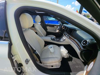 2017 Mercedes-Benz E 300 Sport Sedan - miniatura 18