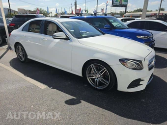 2017 Mercedes-Benz E 300 Sport Sedan - miniatura 4