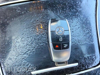 2017 Mercedes-Benz E 300 Sport Sedan - miniatura 8
