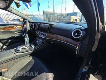2017 Mercedes-Benz E 300 Sport Sedan – miniatura 19