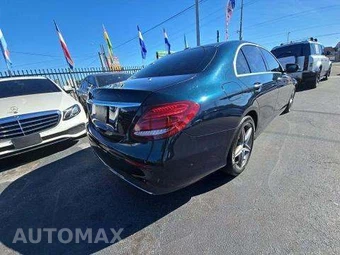 2017 Mercedes-Benz E 300 Sport Sedan – miniatura 3