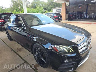 2017 Mercedes-Benz E 300 Sport Sedan – miniatura 2