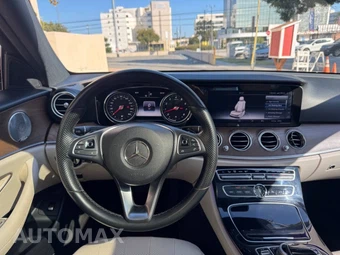 2017 Mercedes-Benz E 300 Sport Sedan - miniatura 10