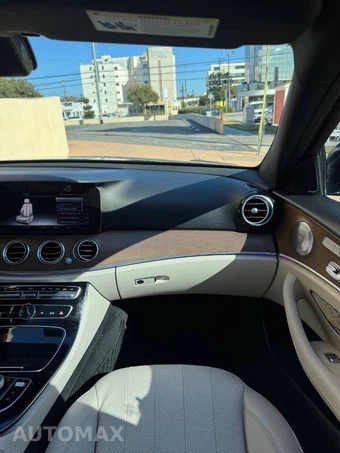 2017 Mercedes-Benz E 300 Sport Sedan - miniatura 12