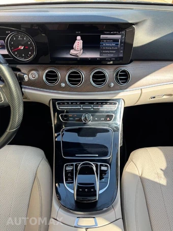 2017 Mercedes-Benz E 300 Sport Sedan - miniatura 14