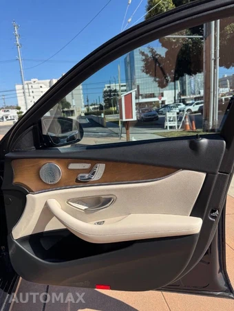 2017 Mercedes-Benz E 300 Sport Sedan - miniatura 20