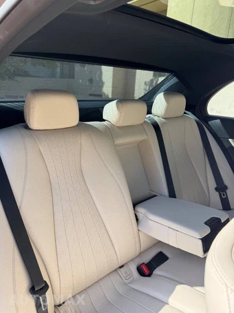 2017 Mercedes-Benz E 300 Sport Sedan - miniatura 22
