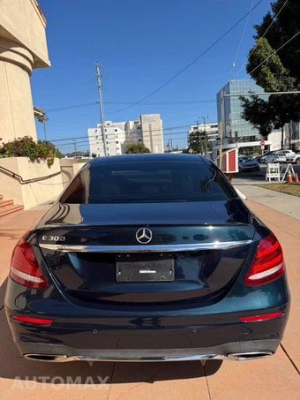 2017 Mercedes-Benz E 300 Sport Sedan - miniatura 6