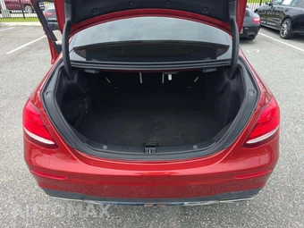 2017 Mercedes-Benz E 300 Sport Sedan - miniatura 11