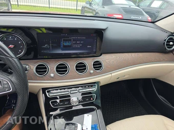 2017 Mercedes-Benz E 300 Sport Sedan - miniatura 7