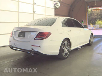 2017 Mercedes-Benz E 300 Sport Sedan – miniatura 4