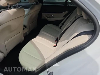 2017 Mercedes-Benz E 300 Sport Sedan – miniatura 11