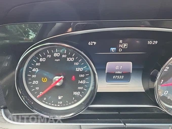 2017 Mercedes-Benz E 300 Sport Sedan – miniatura 18
