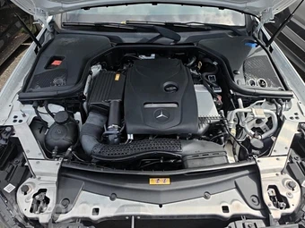 2017 Mercedes-Benz E 300 Sport Sedan – miniatura 20