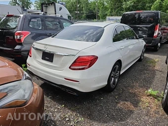 2017 Mercedes-Benz E 300 Sport Sedan – miniatura 4